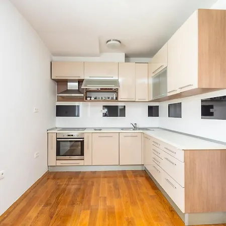 Spacious In Downtown * Sarajevo