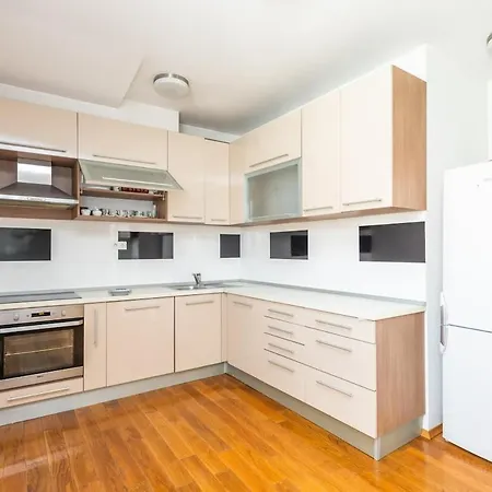 Spacious In Downtown * Sarajevo